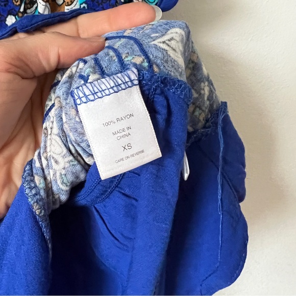 New York & Company cold shoulder blue Paisley top size XS - Picture 5 of 5